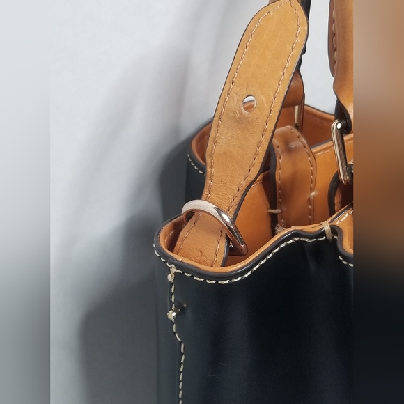 Dooney & Bourke Smooth Leather Small Brenna Satchel Handbag Black Red - Picture 10 of 11